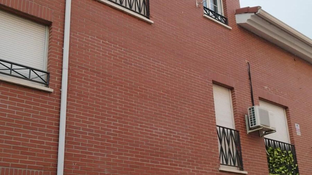 Mujeres con hijos “acosadas con total impunidad y falta de humanidad» para que abandonen su casa en Azuqueca