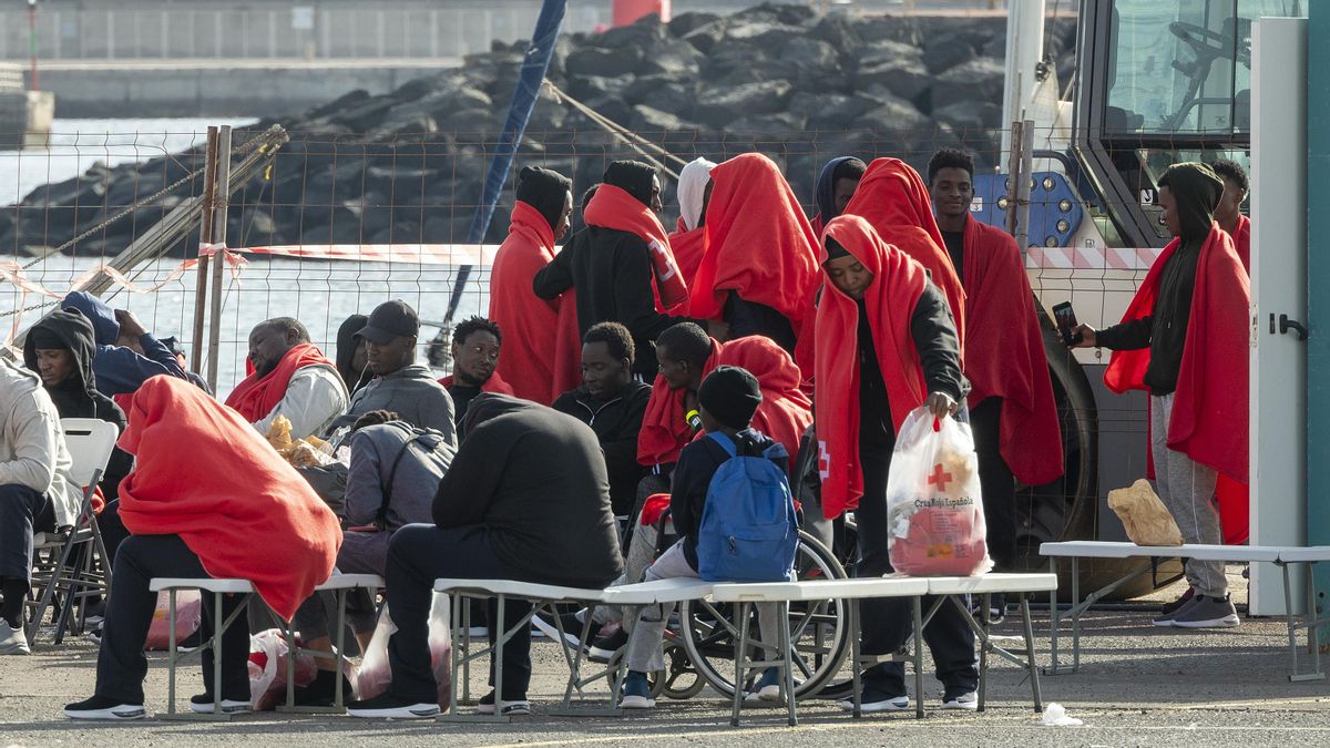 El discurso ultra amenaza con endurecer más las políticas migratorias de los últimos 40 años con gobiernos de PSOE y PP