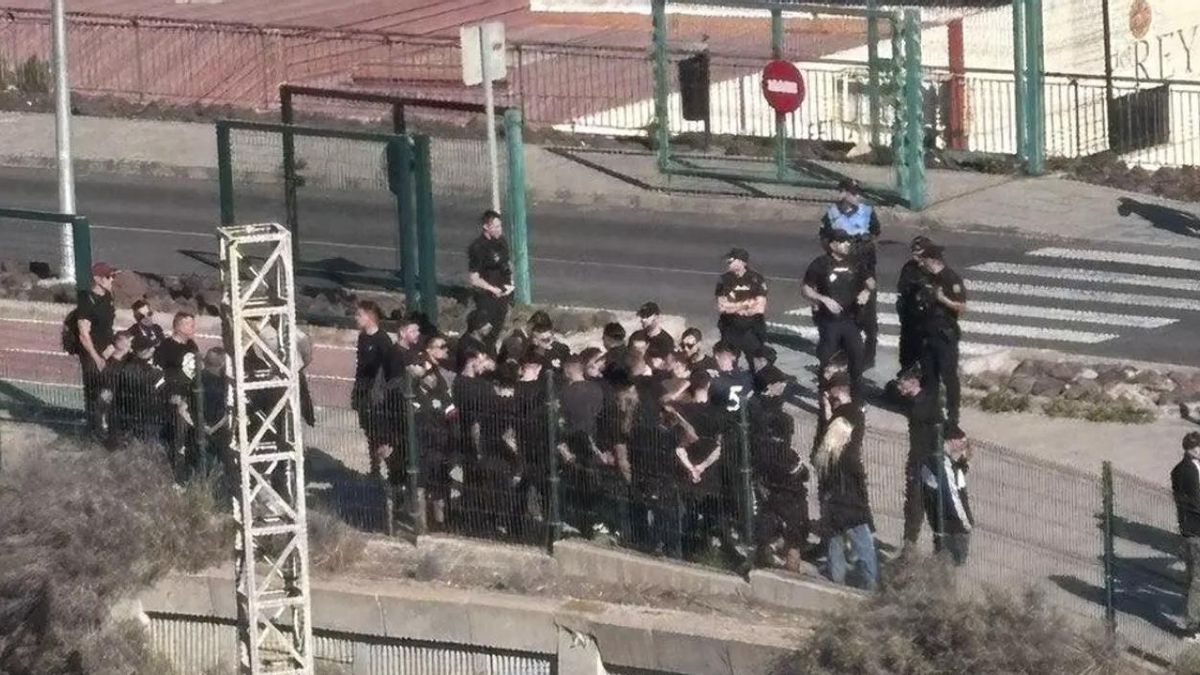 Saludos fascistas, coches dañados y una mujer lesionada: los ultras de Brigadas Alcalaínas provocan disturbios en Gran Canaria