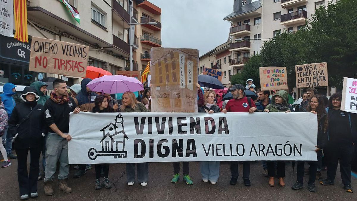 Vecinos de un bloque de VPO denuncian una subida del 75% en el alquiler: “Sería ilegal si Jaca fuese una zona tensionada”