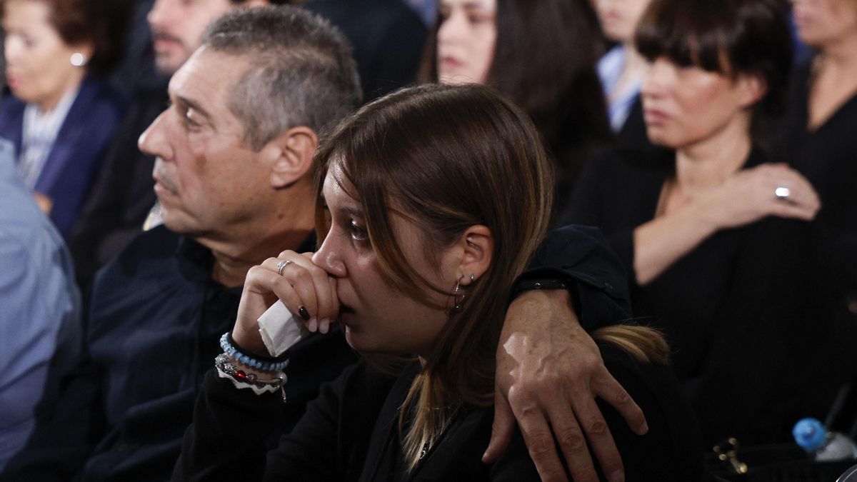 Lágrimas, dignidad y memoria: las imágenes del funeral de Estado por la víctimas de la dana