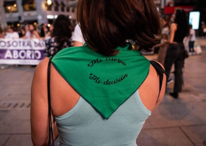 El Gobierno quiere blindar el aborto en la Constitución con una reforma que no implique la disolución de las Cortes