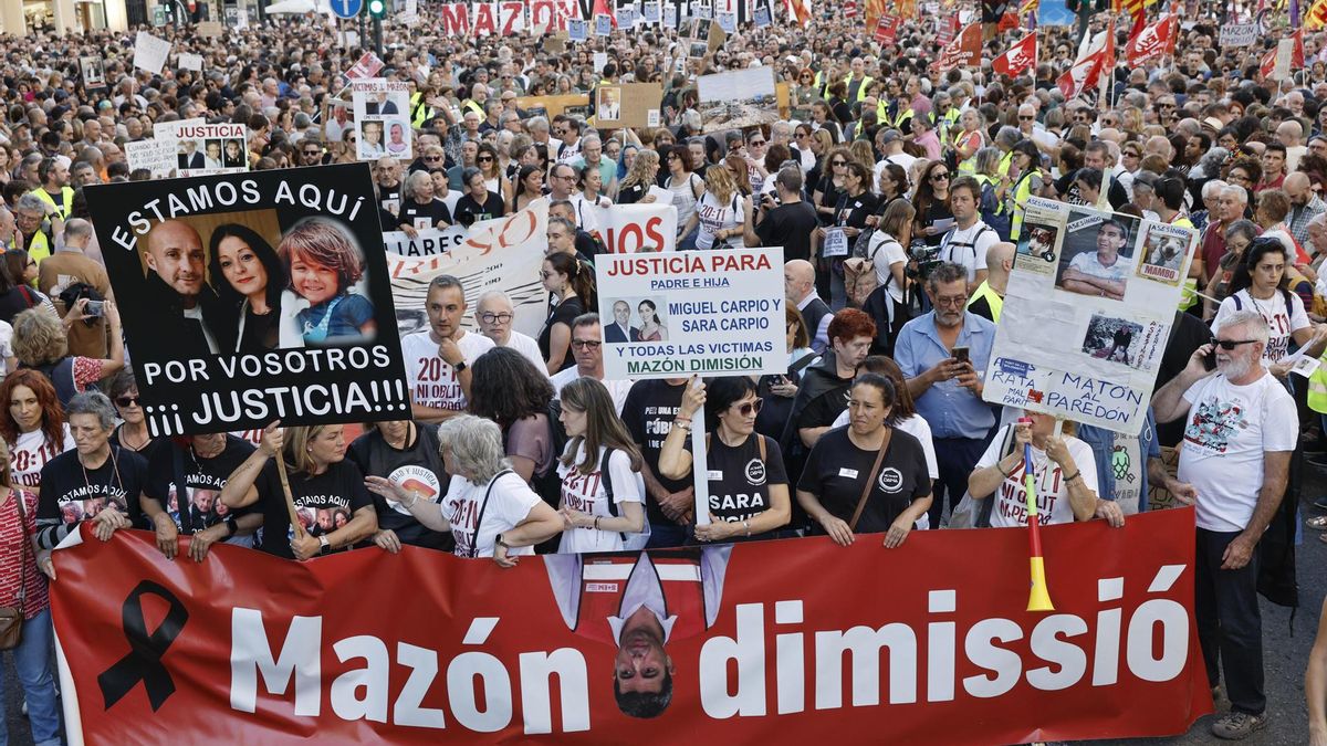 Miles de personas llenan las calles de València un año después de la dana para exigir «verdad, justicia y reparación»