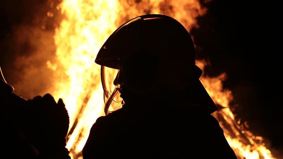 La soledad y la exigencia que marca el día a día de las bomberas: “Sientes que tienes que demostrar más”
