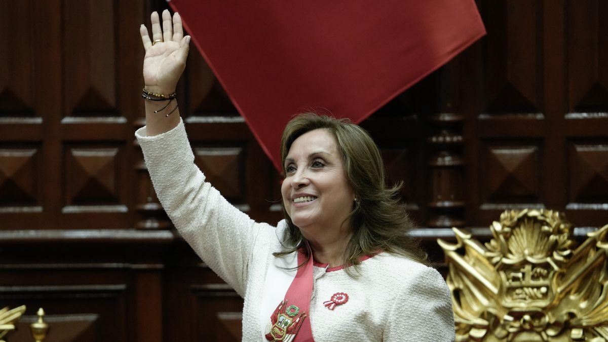 Qué se sabe de la destitución exprés de Dina Boluarte en Perú: razones, escándalos y qué va a pasar ahora