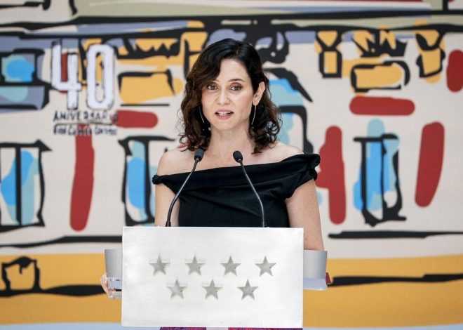 El PP intenta frivolizar con la memoria democrática y las redes responden: «Aquí vive la Marquesa de Quirón»