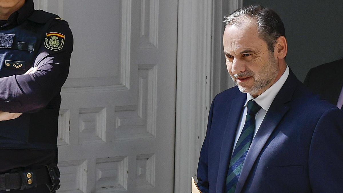 El caso Ábalos se estanca entre el silencio del ministro y Koldo García y la falta de avances en la búsqueda del dinero