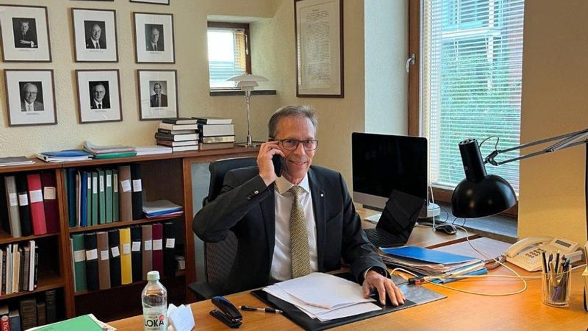 El Comité del Nobel no encuentra a uno de los ganadores de Medicina porque está de «desconexión» en la naturaleza