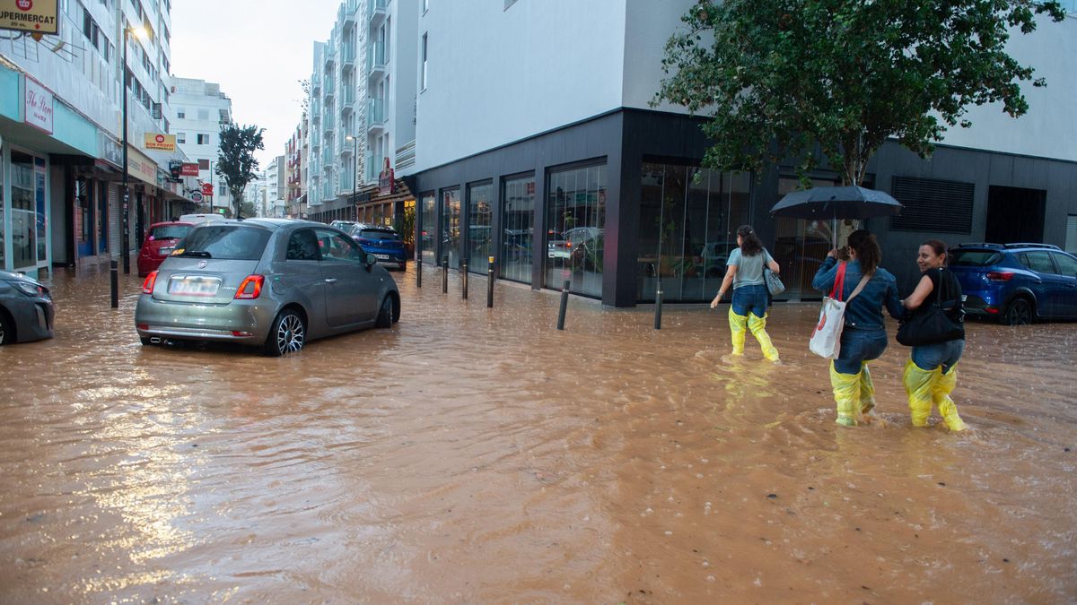 Los estragos en Ibiza tras el paso del temporal obligan a la UME a enviar 150 efectivos más
