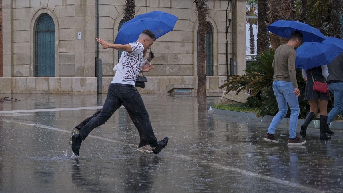 Viernes con más lluvias: la Aemet activa avisos por precipitaciones que afectarán a cuatro comunidades