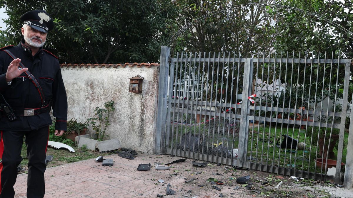 Una bomba destruye el coche de un periodista italiano en un supuesto ataque intimidatorio