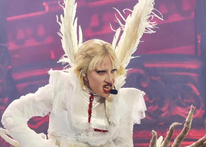 Lady Gaga demuestra en Barcelona que es capaz de reinar hasta en el infierno