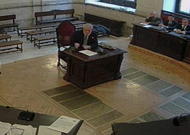 VÍDEO | Miguel Ángel Rodríguez confesó su bulo en el Supremo: «No es información, pero tengo el pelo blanco»