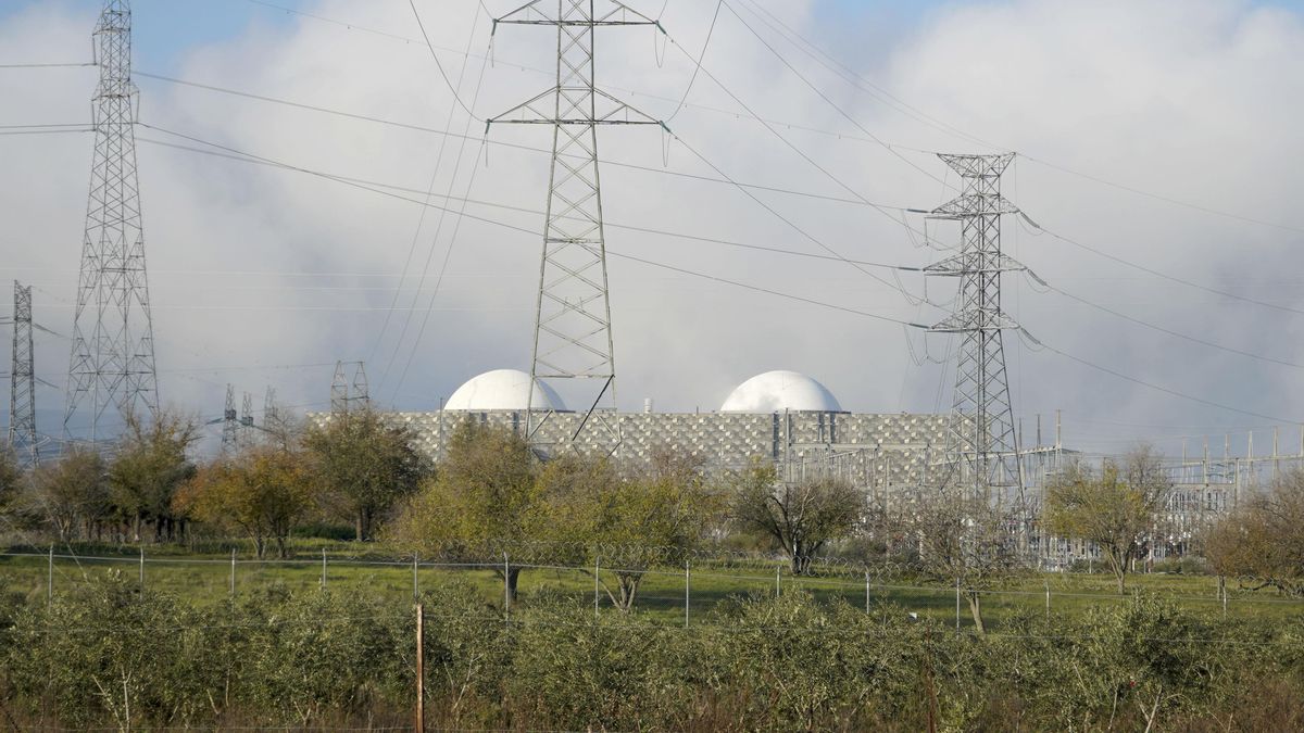Las eléctricas pedirán “cuanto antes” la prórroga de la nuclear de Almaraz y ya no exigen rebaja de impuestos al Gobierno