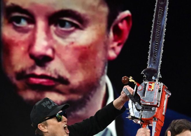 Elon Musk lanza la «Grokipedia», una enciclopedia creada con IA para difundir su ideología sobre cambio climático o personas trans