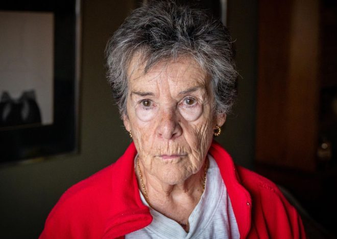 Maricarmen se queda: aplazado el desahucio de la mujer de 87 años en medio de la presión social