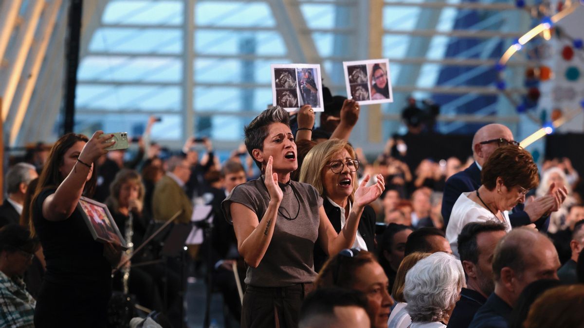 El clamor de las víctimas de la dana presiona a Feijóo para que actúe contra Mazón