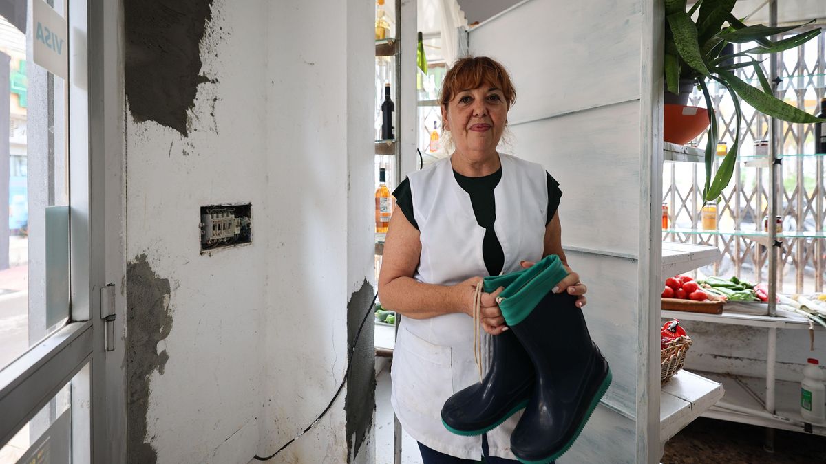 «Está todo el mundo como loco poniendo silicona»: las lluvias dejan pérdidas de un millón en pequeños negocios de Ibiza
