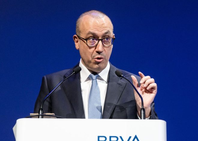 BBVA «pasa página» con la OPA y descarta cambios en el equipo directivo: «Carlos Torres es nuestro presidente»