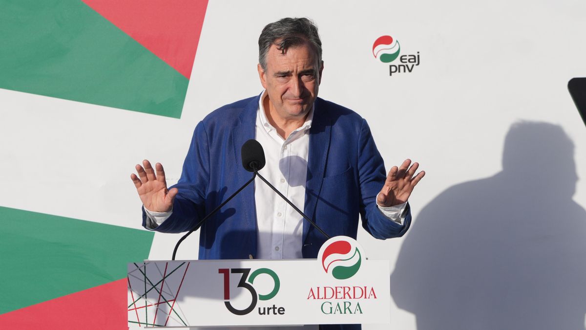 Cursillos para nuevas altas, código ético para todos y Helduak, la organización de mayores: el PNV lanza nuevos estatutos
