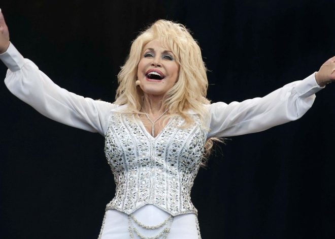 Dolly Parton termina con los rumores sobre su estado de salud: «Todavía no he muerto»