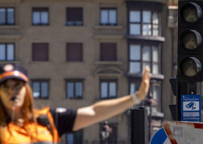 Los expertos europeos no señalan por ahora responsables del apagón y comparten el relato del Gobierno