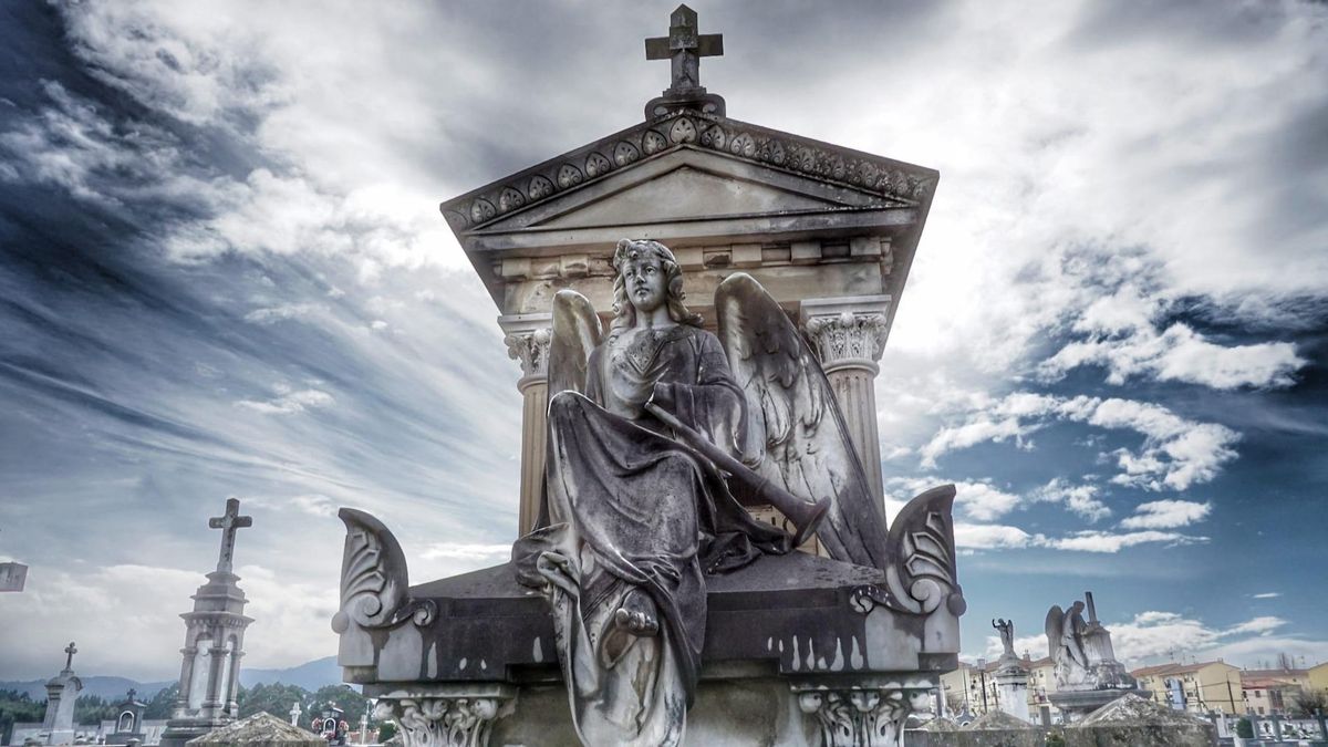 Cementerios con historia: arte, paisaje y memoria en los rincones más singulares de España