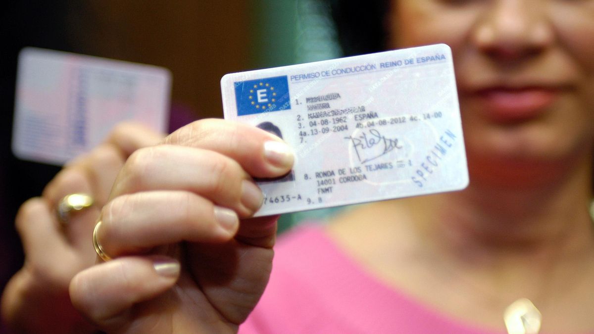 Renovación a los 15 años y dos años de prueba para jóvenes: el Parlamento europeo aprueba nuevas normas del permiso de conducir