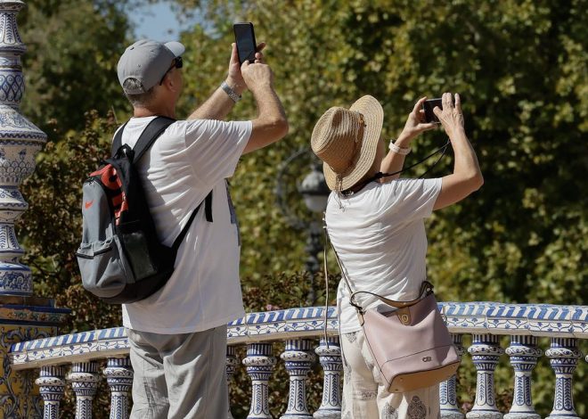 La semana termina con sol y temperaturas por encima de los 30 grados, excepto en el norte peninsular