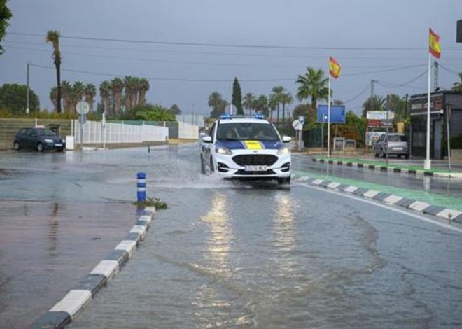 La dana Alice corta la AP7 en Alicante y deja tormentas muy fuertes en Pego, Gandia, el Perelló y el Camp de Morvedre