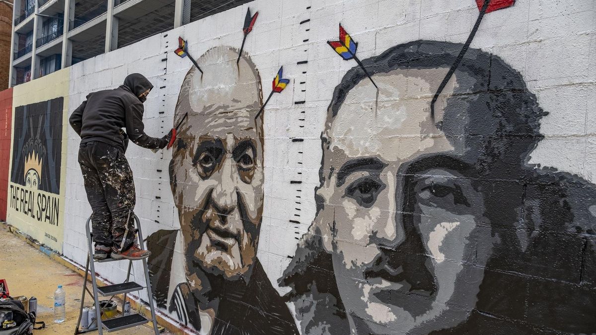 Franquismo, dimisión