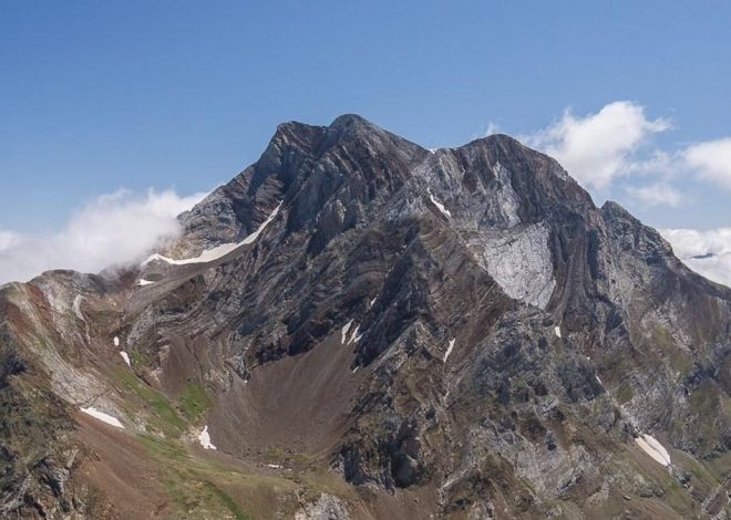 Muere una montañera navarra de 27 años en el pico de las Neveras (Panticosa), en el Pirineo aragonés