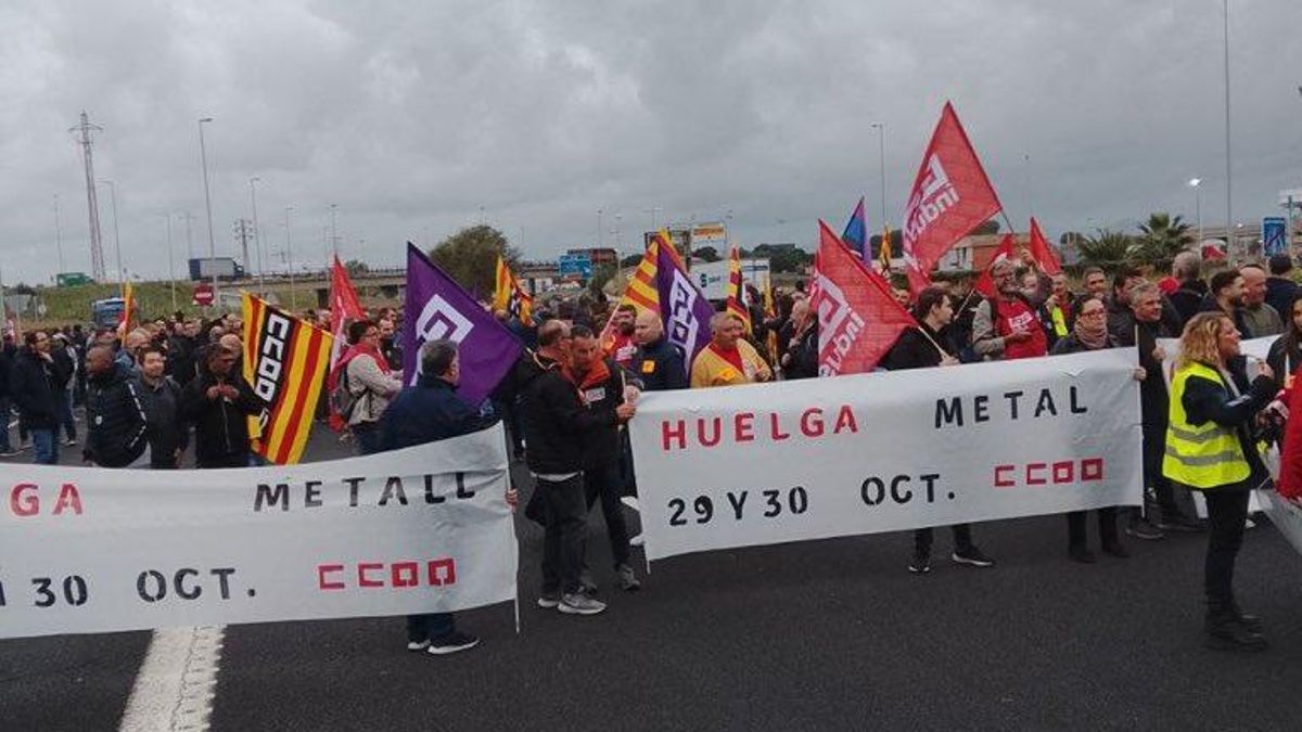 La huelga del metal provoca cortes y retenciones en diversas carreteras catalanas