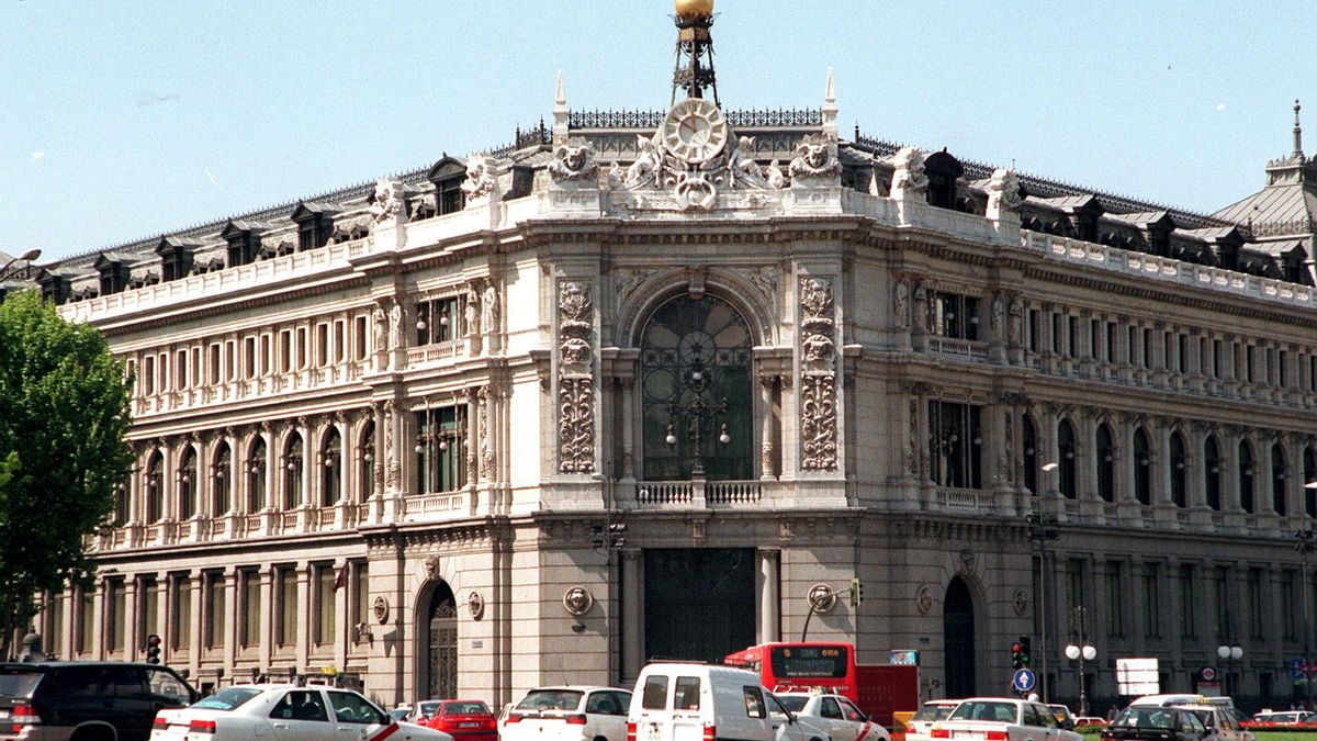 El FMI eleva el crecimiento de España cuatro décimas, hasta el 2,9%, por encima de la previsión del Gobierno