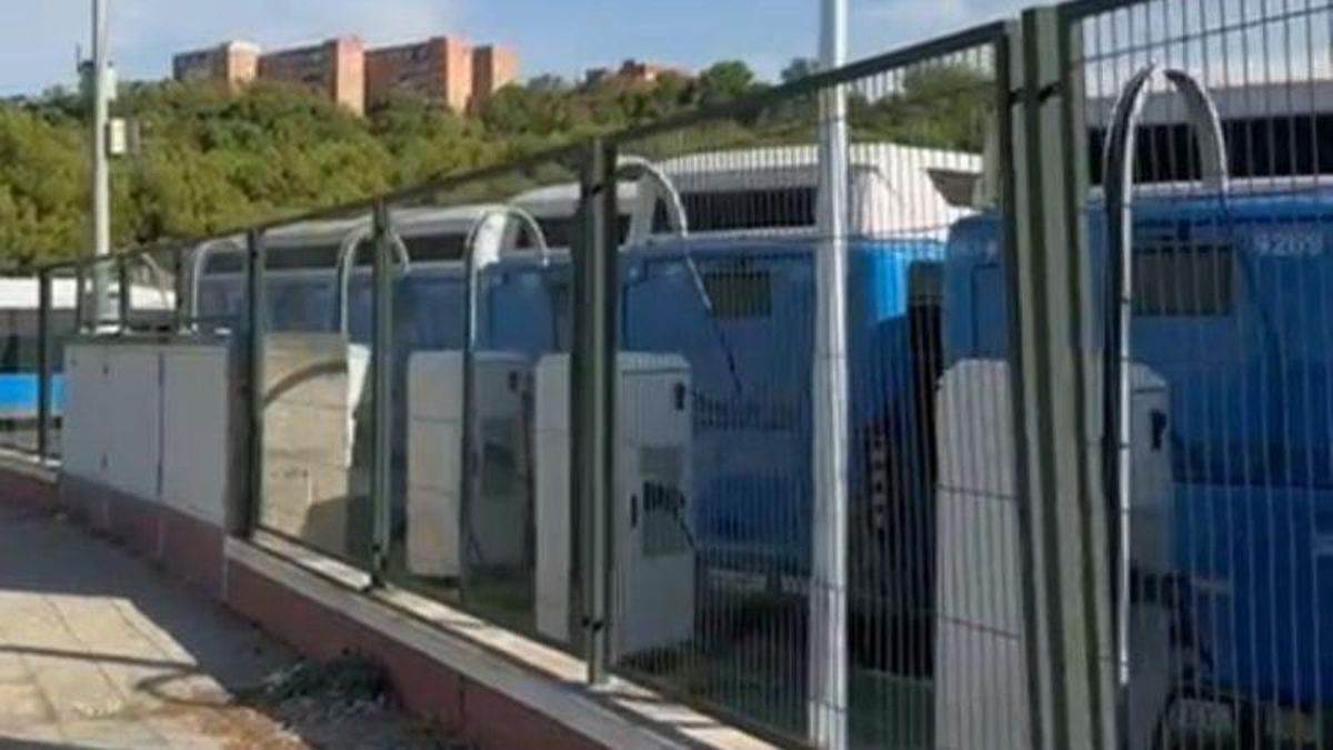 El plan «único en Europa» de Almeida para EMT acaba con diez buses retirados por fallos de climatización y diseño