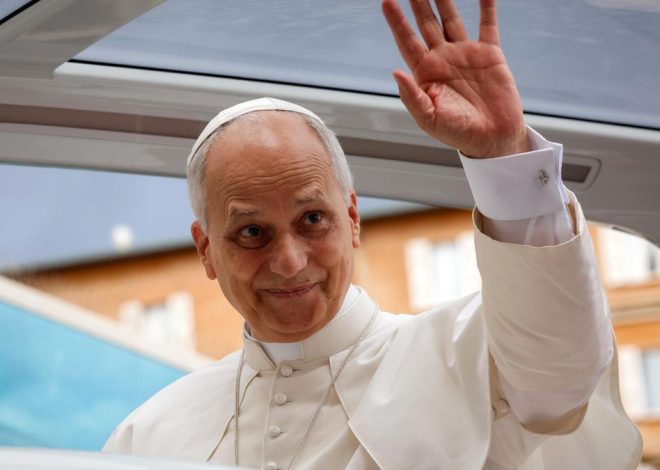 El papa critica la persecución de Trump a los migrantes: «No sé si eso es ser provida»