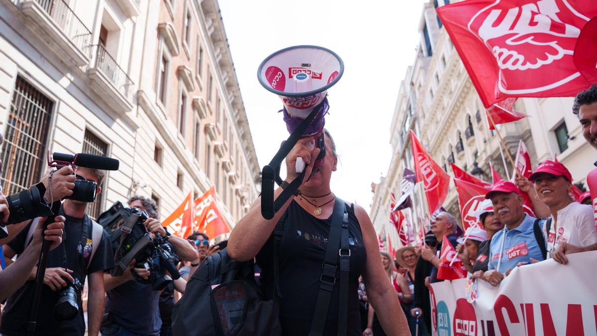 Los sindicatos amenazan con «la primera huelga de funcionarios de la era Pedro Sánchez» si no hay mejora salarial