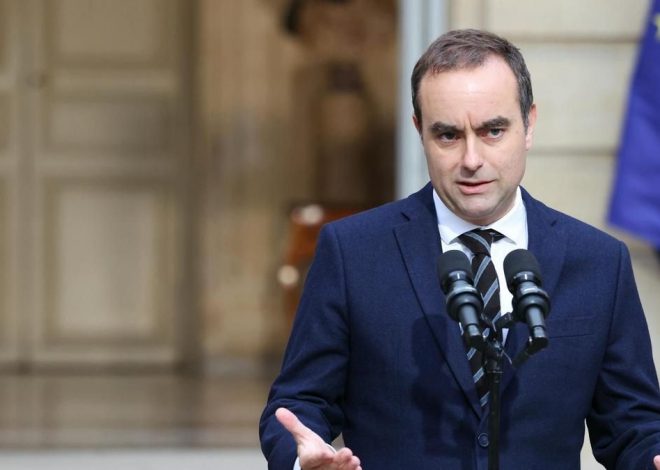 El primer ministro francés anuncia la composición de su Gobierno bajo la sombra de una moción de censura inmediata