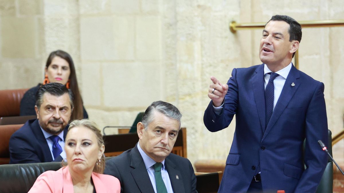 Andalucía deriva más de 300.000 mamografías a la privada «por falta de medios» pese a que Moreno lo niega