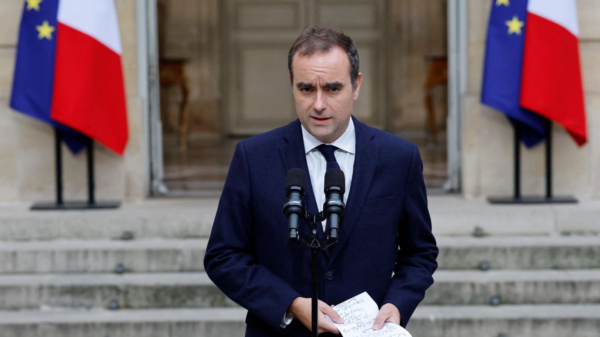 El primer ministro francés anuncia la suspensión de la reforma de las pensiones de Macron para evitar otra crisis política