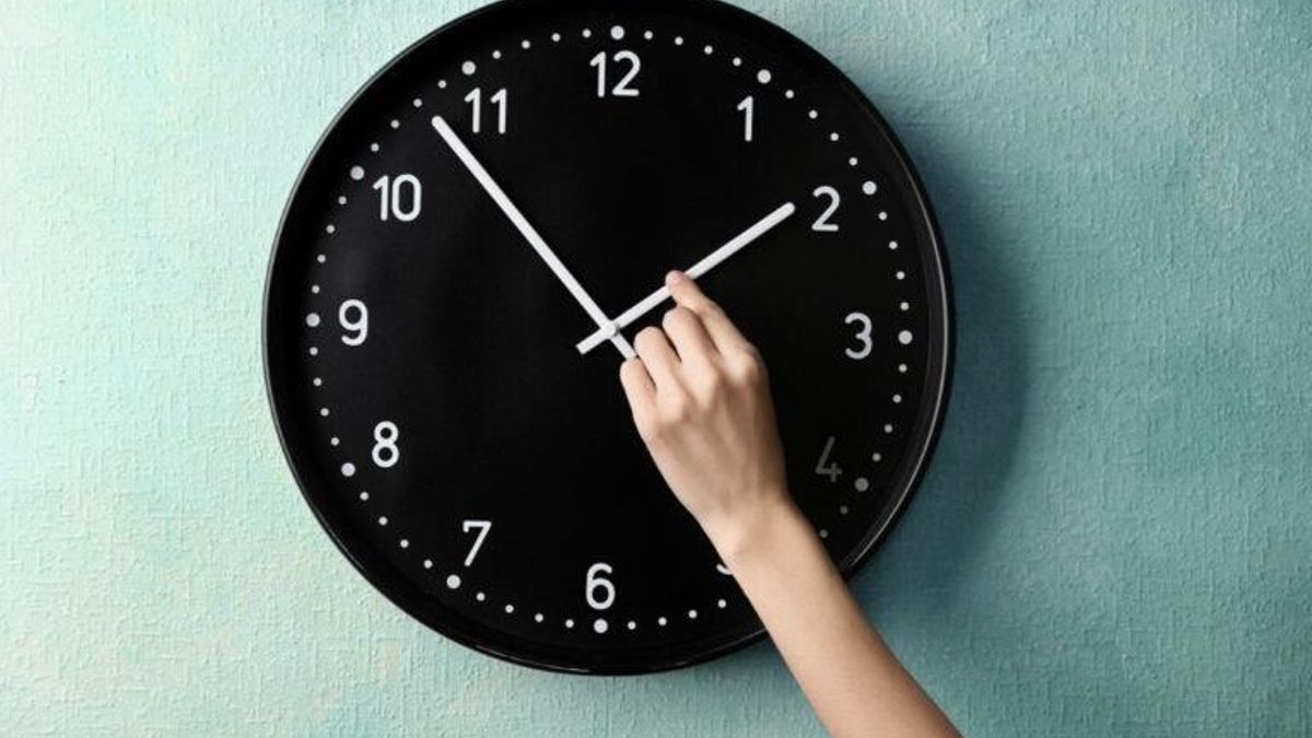ENCUESTA | ¿Con qué horario te quedarías si triunfa la propuesta del Gobierno de acabar con el cambio de hora?