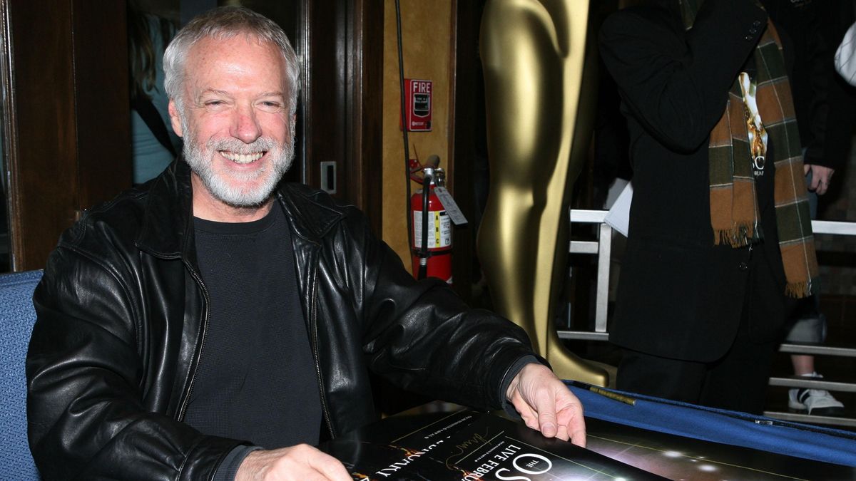 Muere Drew Struzan, el hombre que hizo feliz a Steven Spielberg con sus carteles