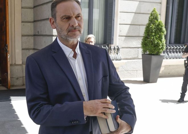 La UCO detecta gastos de Ábalos por 95.000 euros que no se corresponden con ingresos declarados
