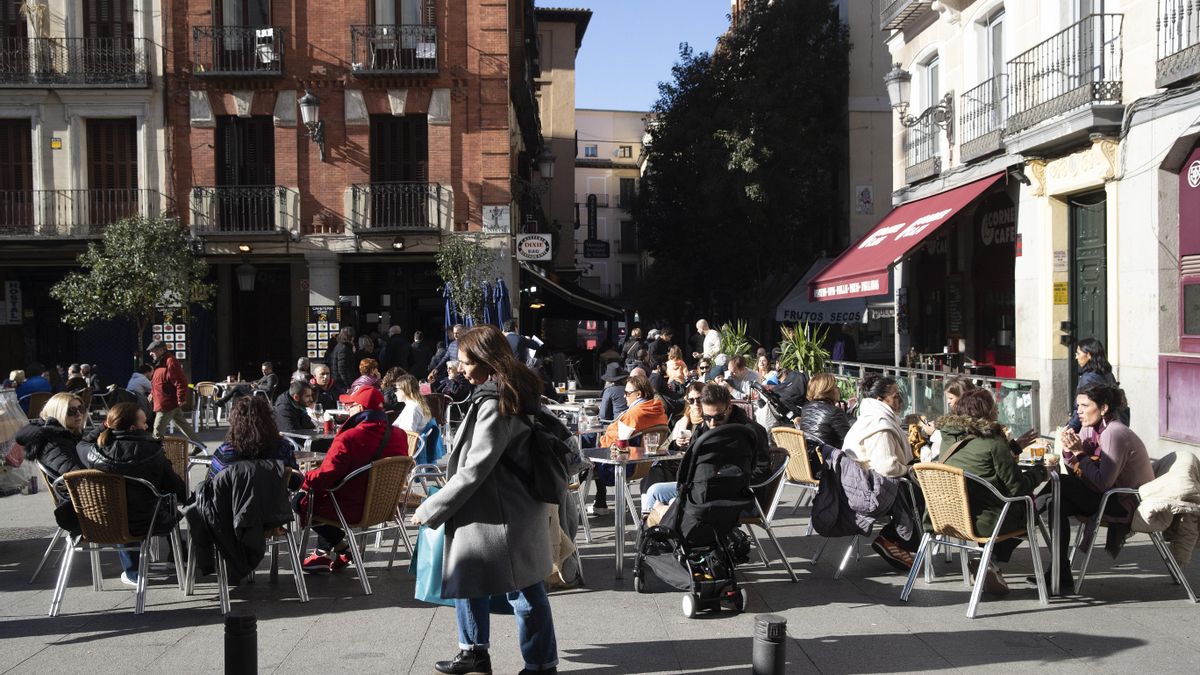 El tiempo ‘veraniego’ continuará un par de días más en Madrid: suben las temperaturas mínimas