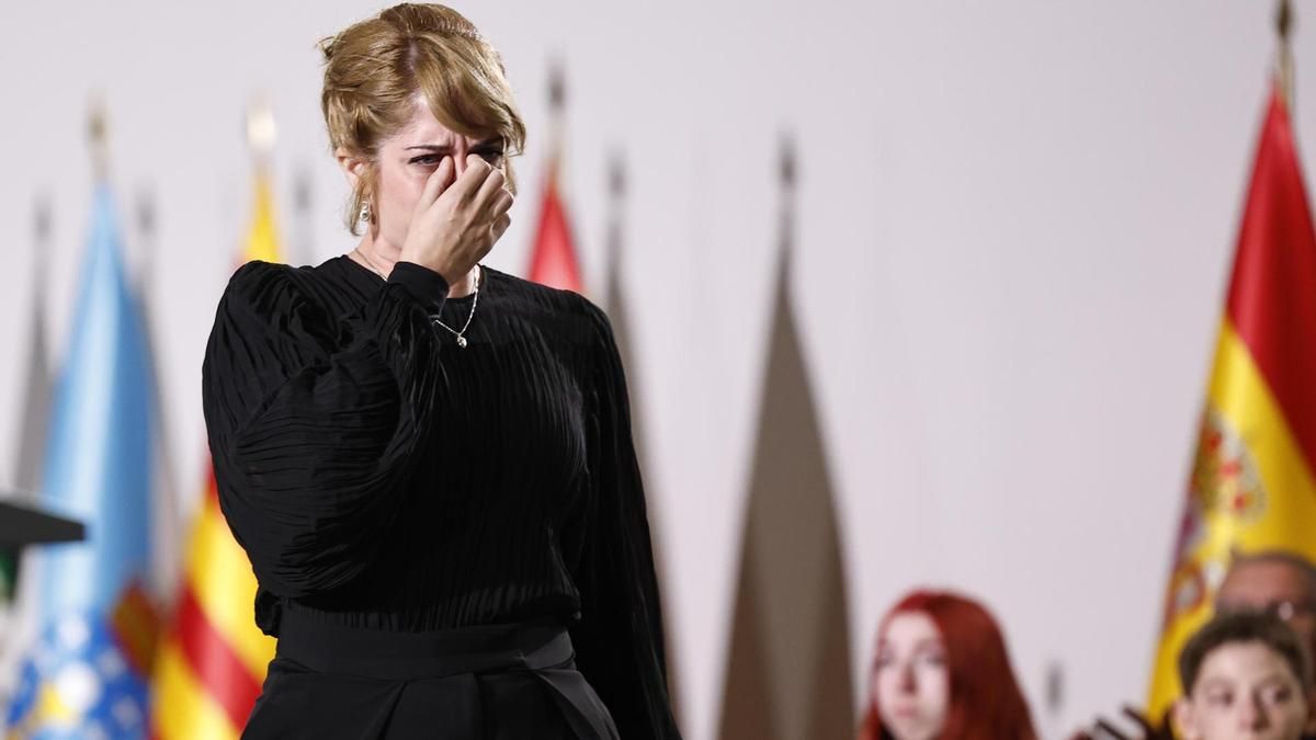 La rabia se hizo palabra en el funeral de la dana