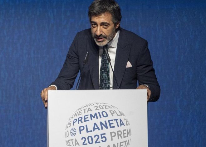 Juan del Val, tras su polémico premio Planeta: «Se escribe para la gente, no para una supuesta élite intelectual”