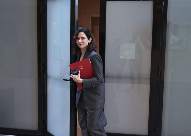 Ayuso aumenta un 6,5% la financiación a las universidades en los Presupuestos, pero no alcanza el objetivo fijado por el Gobierno