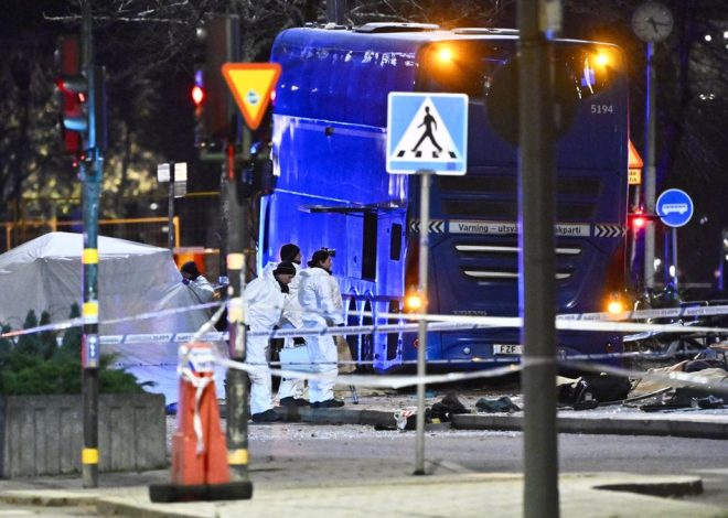 Varios muertos y heridos en Estocolmo al ser atropellados por un autobús