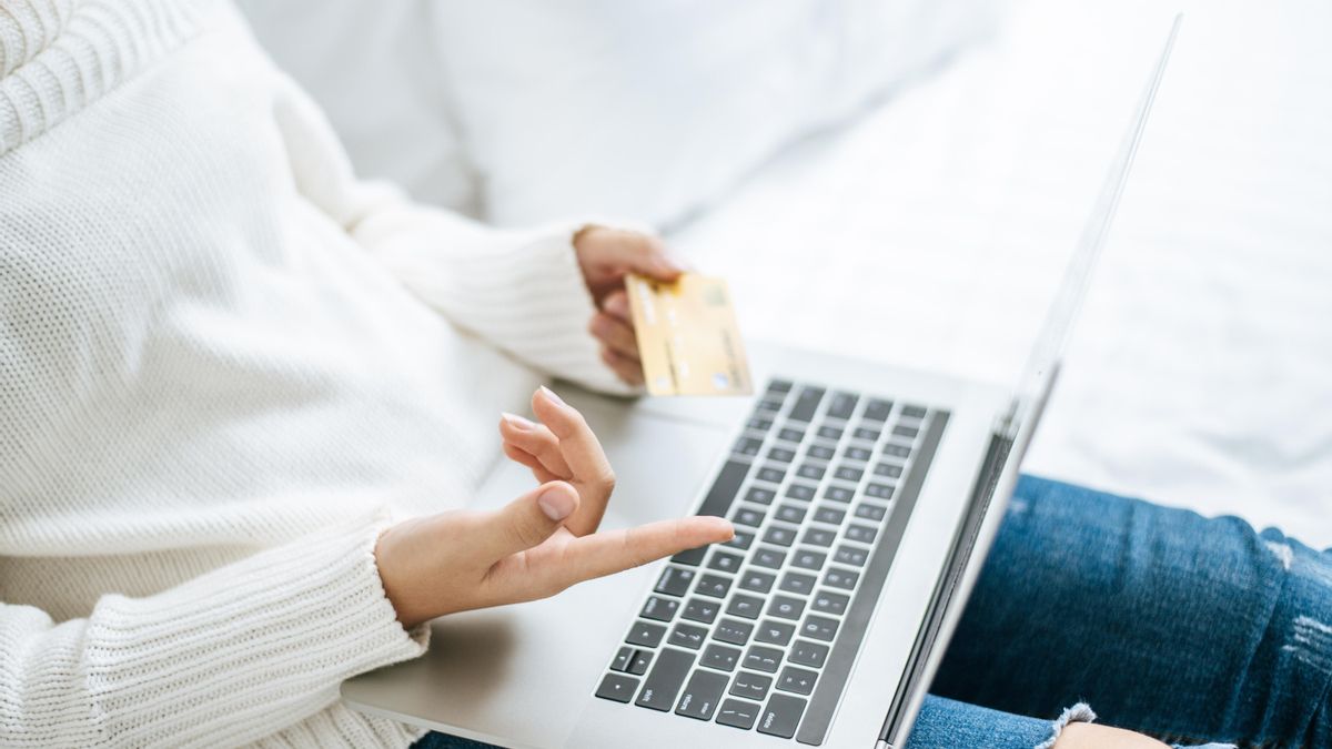 Cómo evitar que la IA te estafe con las compras ‘online’ por el Black Friday