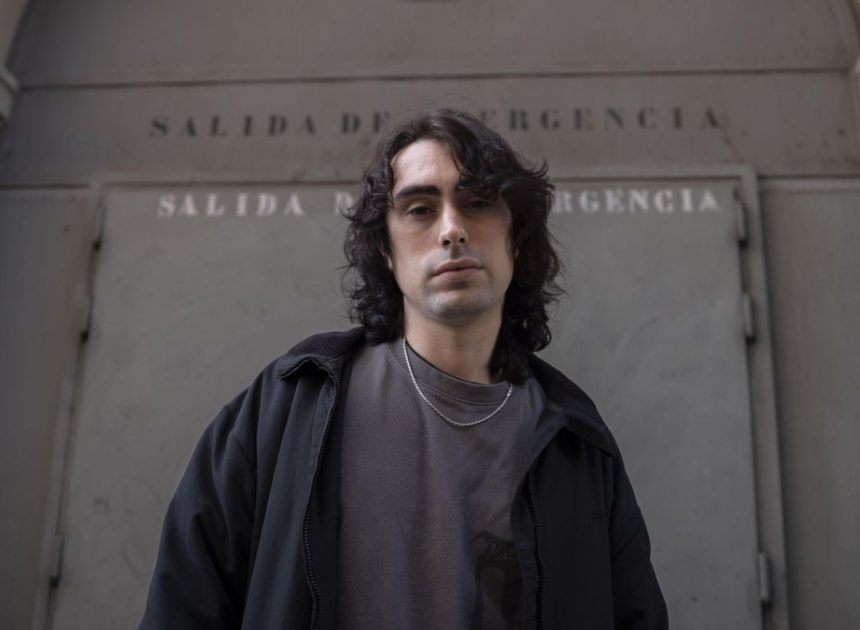 Depresión Sonora: “Internet es como una religión y nosotros estamos a su merced”